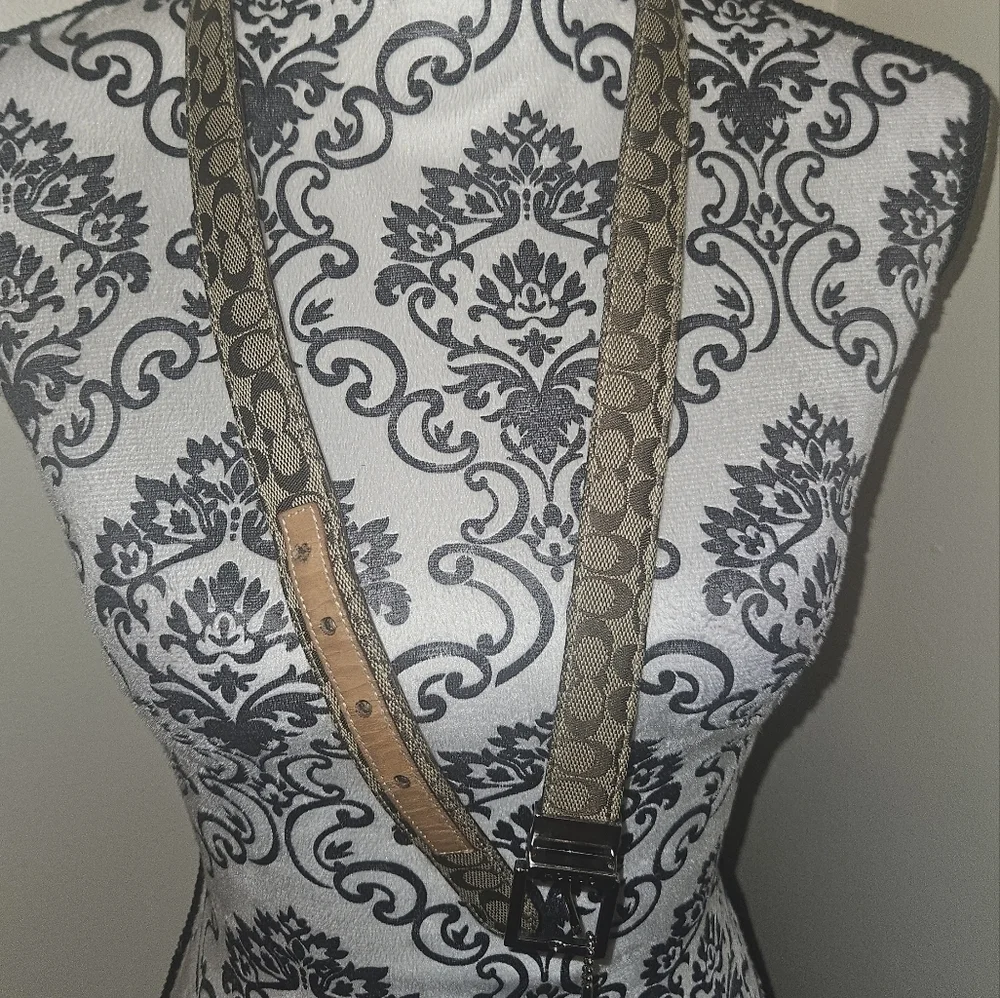 Coach Signature Leather Belt